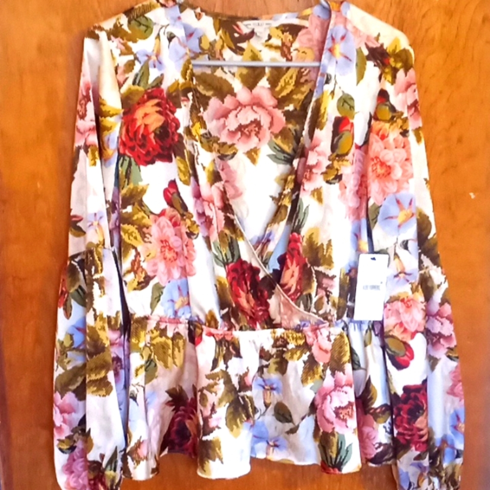 A guess blouse